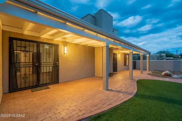 Tucson, AZ 85750,6822 E Brownstone Place