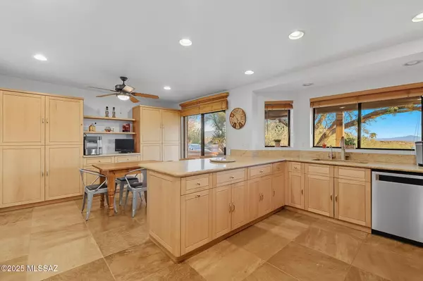 Tucson, AZ 85750,5011 N Grey Mountain Trail