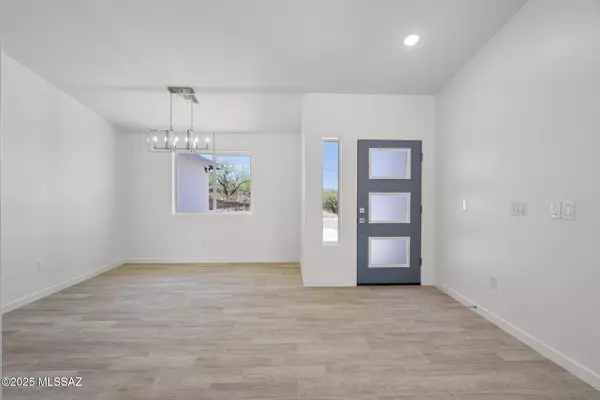 Rio Rico, AZ 85648,172 Vereda Cabrilla Lne Lane