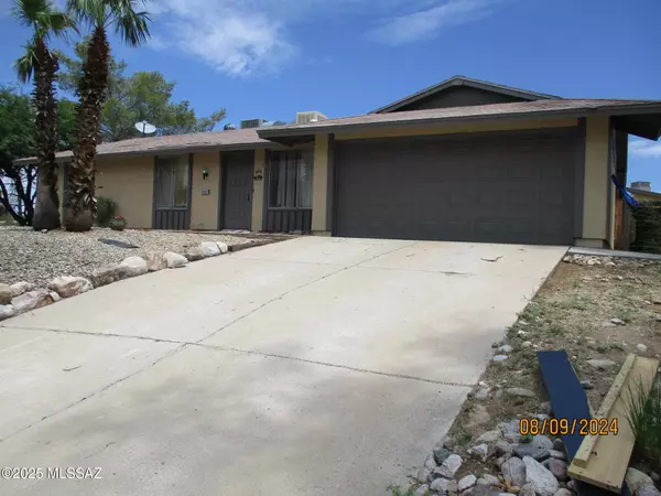 7442 N Shirley Lane, Tucson, AZ 85741