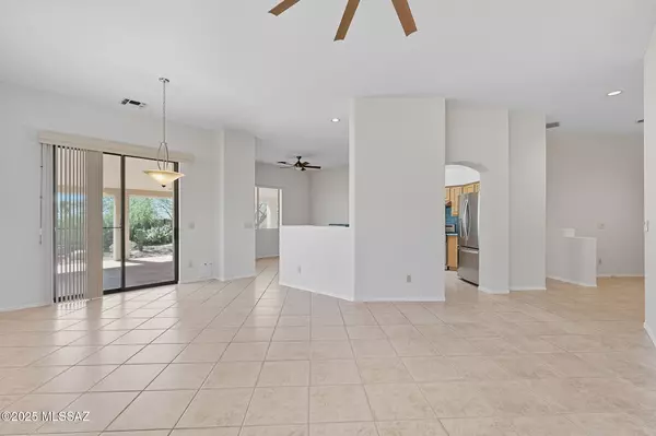 Tucson, AZ 85749,5199 N Canyon Rise Place