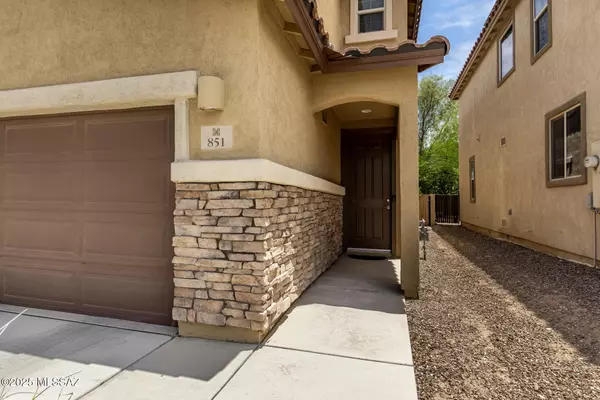 Sahuarita, AZ 85629,851 W Calle Ocarina