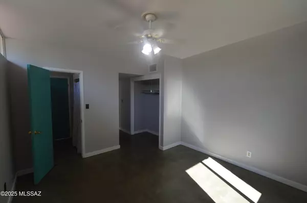 Tucson, AZ 85710,6747 E Montecito Drive