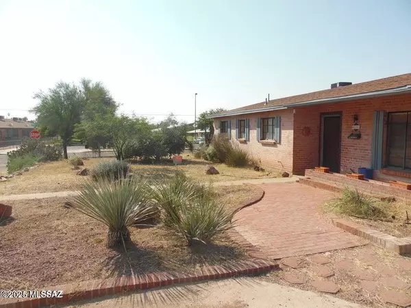 4105 E 6th Street, Tucson, AZ 85711