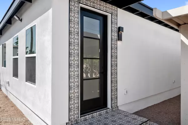 Tucson, AZ 85719,1815 E Waverly Street #2