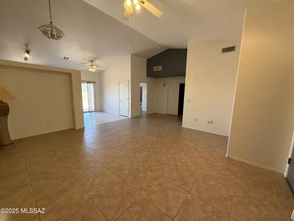 Tucson, AZ 85747,8628 S Desert Dove Drive