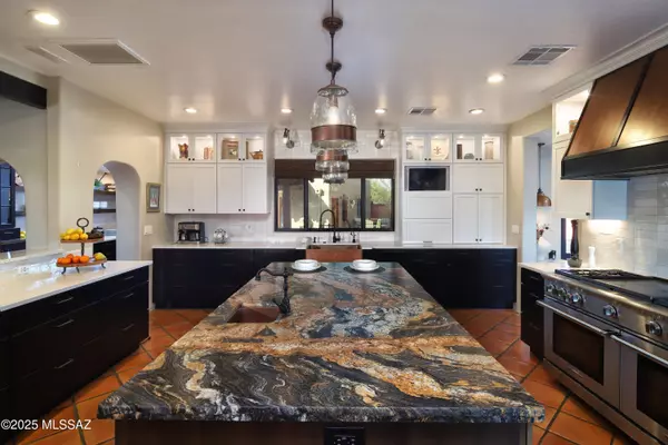 Tucson, AZ 85704,5525 N Oracle Road