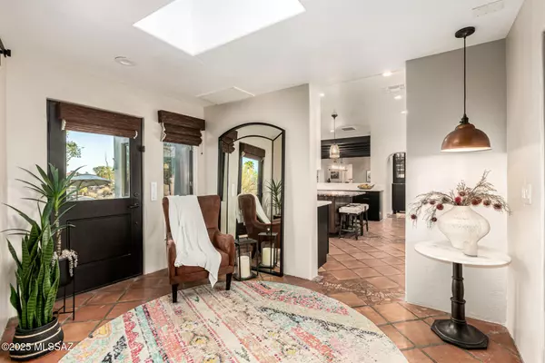 Tucson, AZ 85704,5525 N Oracle Road