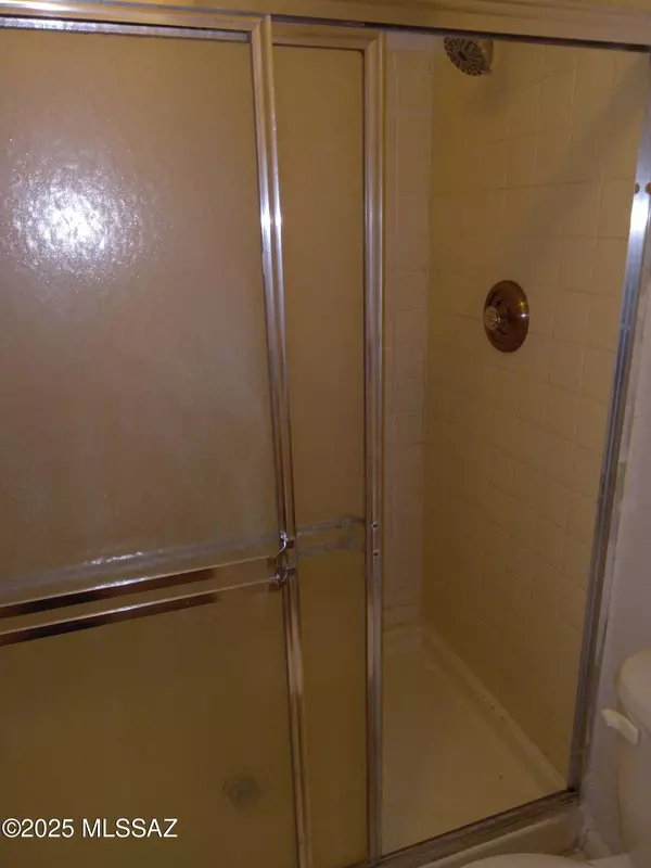 Tucson, AZ 85730,6635 E Golf Links Road #3