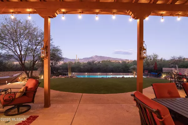 8447 S Long Bar Ranch Place, Vail, AZ 85641