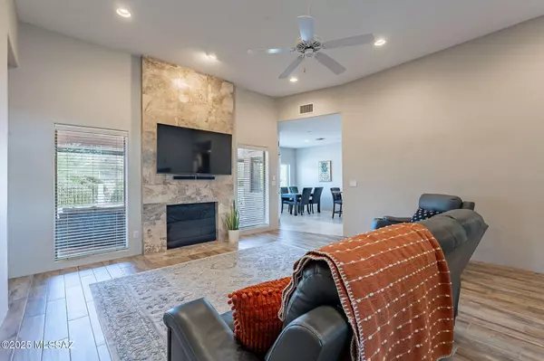 Oro Valley, AZ 85737,10644 N Laughing Coyote Way