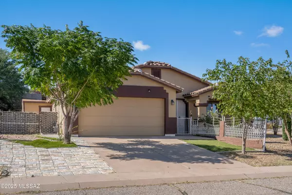 Nogales, AZ 85621,423 Camino Dona Cydney