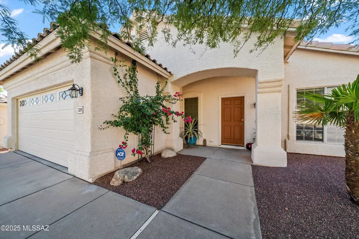 Tucson, AZ 85750,5209 N Windriver Place