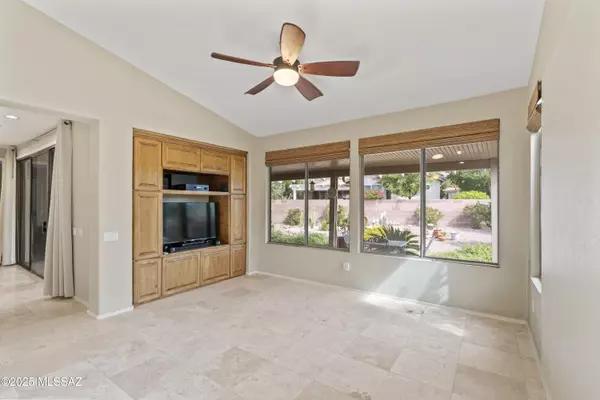Tucson, AZ 85743,7718 W Madrigal Drive