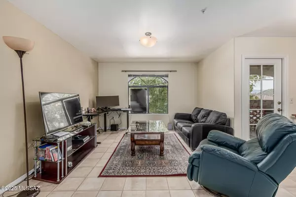 Tucson, AZ 85750,5751 N Kolb Road #18201