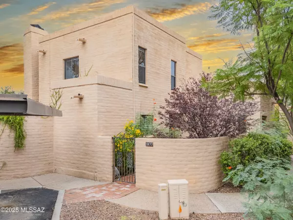 2877 E Sierra Vista Road, Tucson, AZ 85716