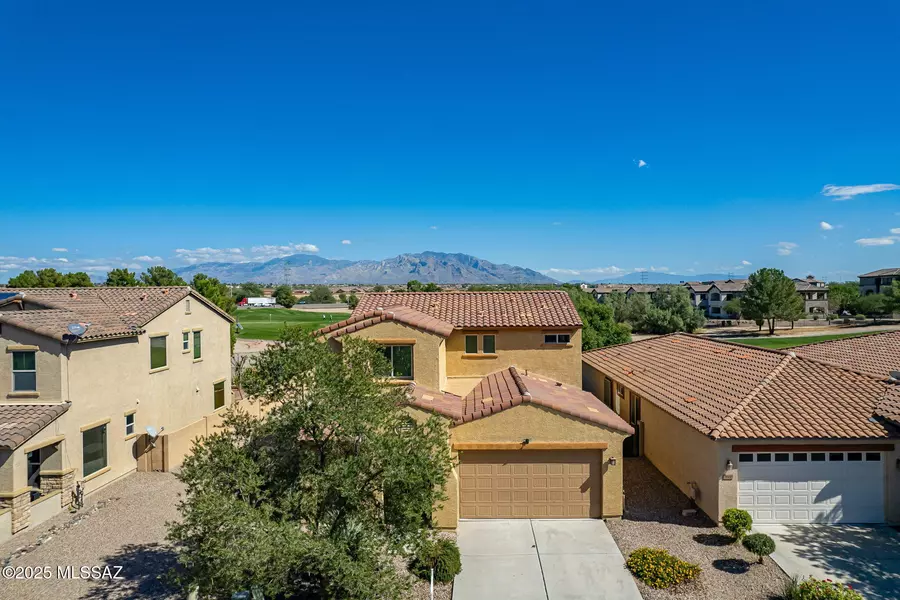 8608 N Western Juniper Terrace, Tucson, AZ 85743
