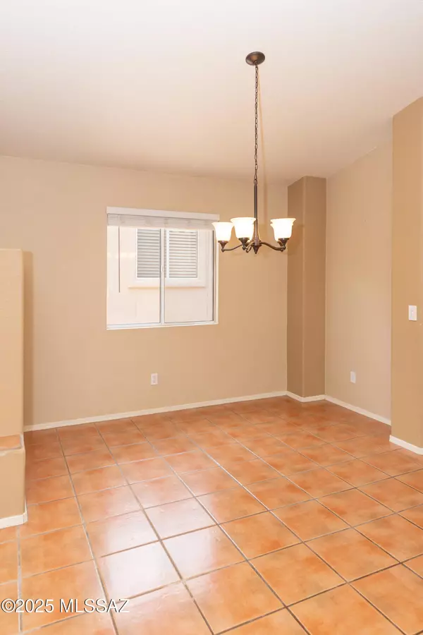 Marana, AZ 85658,5566 W Dove Of Peace Drive