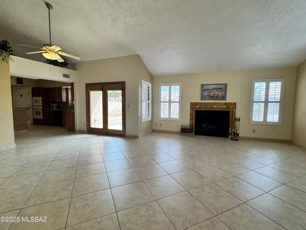 Tucson, AZ 85737,1200 W Desert Greens Way