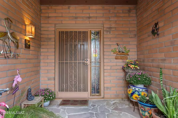 Green Valley, AZ 85622,1830 W Camino Urbano