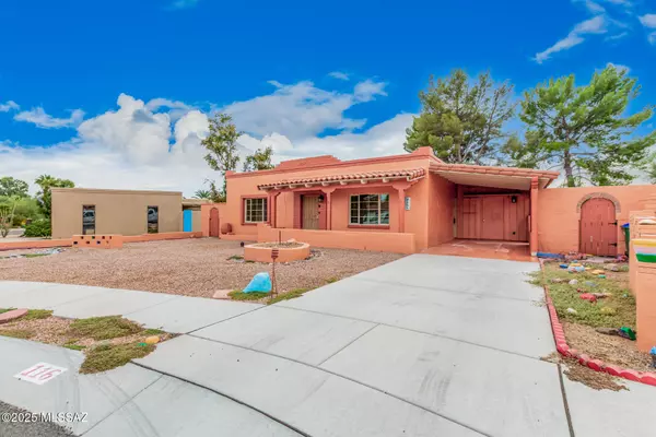 Green Valley, AZ 85614,116 E La Soledad