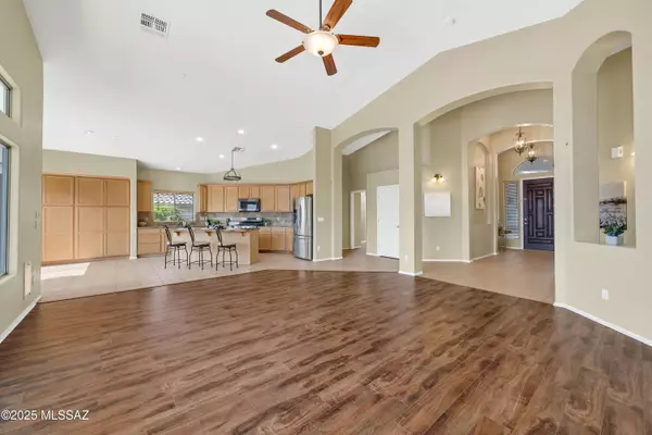 Saddlebrooke, AZ 85739,39215 S Mountain Shadow Drive