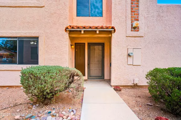 Tucson, AZ 85745,2457 N Ironwood Ridge Drive