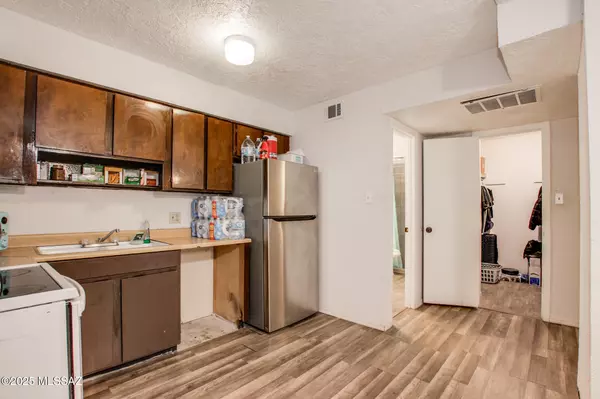 Tucson, AZ 85712,1620 N Wilmot Road #UNIT P283