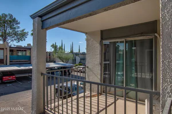 Tucson, AZ 85712,1620 N Wilmot Road #UNIT P283