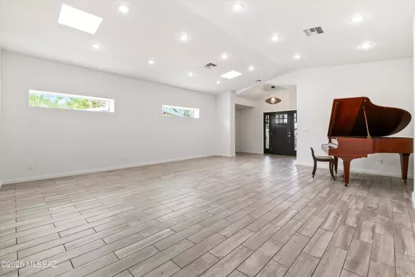 Tucson, AZ 85719,629 N Wilson Avenue