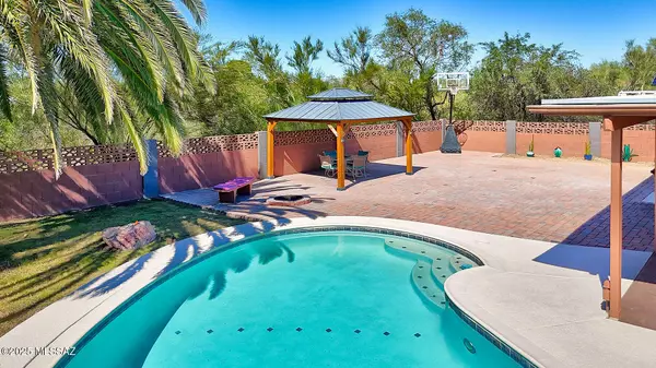 Tucson, AZ 85704,7335 N Casablanca Drive