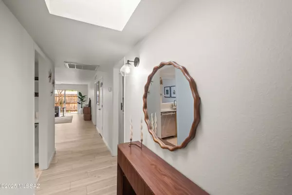 2525 E Prince Road #31,  Tucson,  AZ 85716