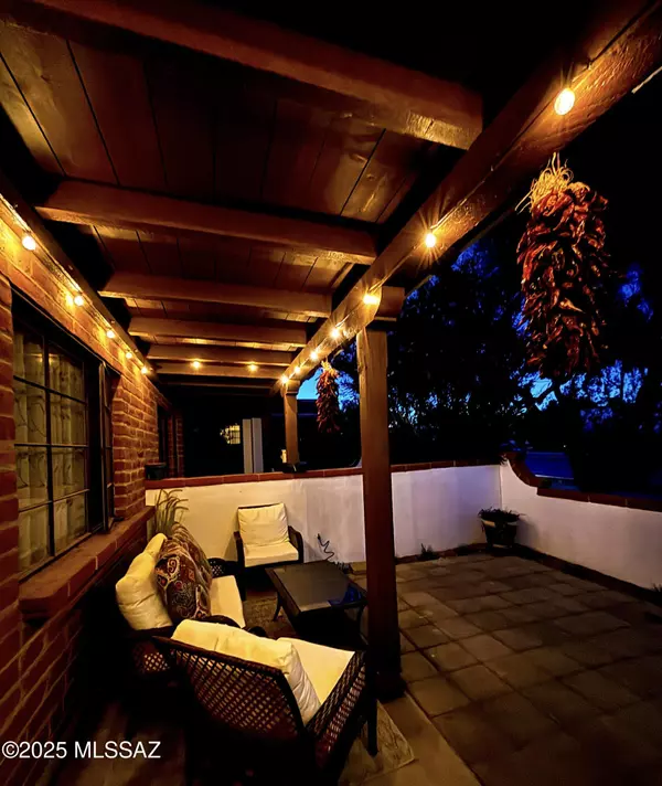 341 W Camino Penasco #A, Green Valley, AZ 85614