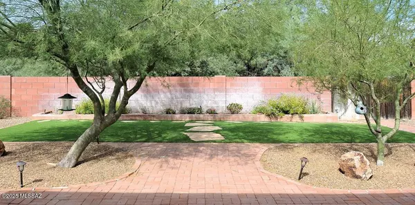 Tucson, AZ 85710,509 N Sarnoff Drive