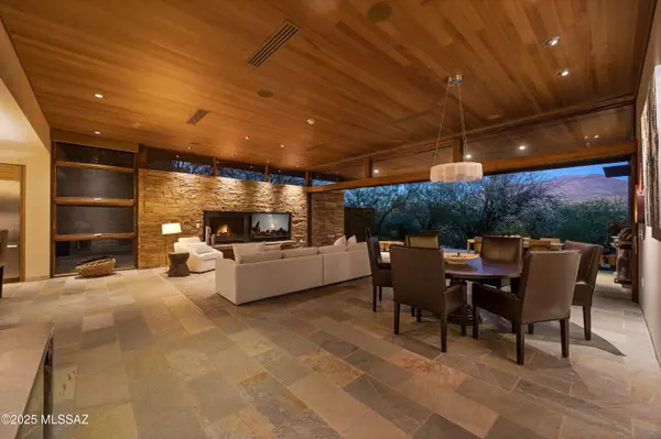 Tucson, AZ 85739,5000 E Via Estancia Miraval #9