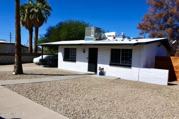 730 S Tudor Place, Tucson, AZ 85710