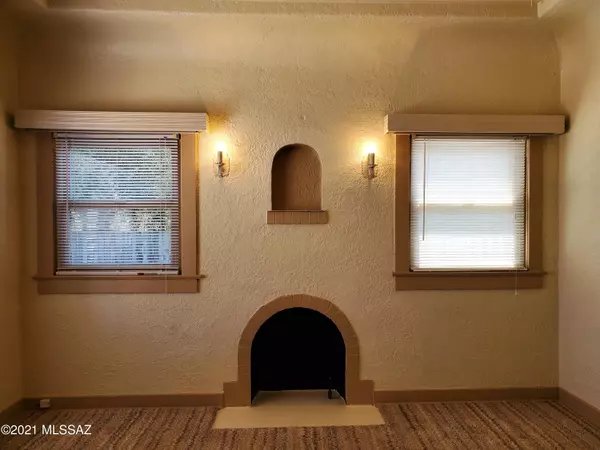 Tucson, AZ 85719,1404 E Grant Road