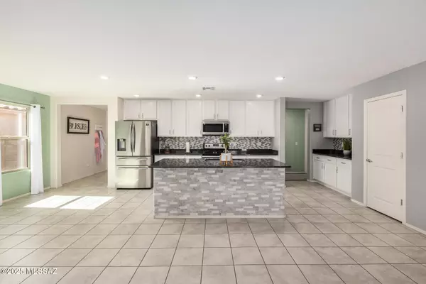 Tucson, AZ 85742,9150 N Wagon Spoke Court