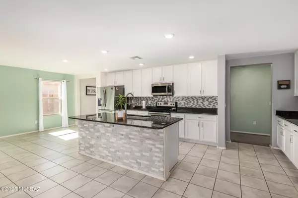 Tucson, AZ 85742,9150 N Wagon Spoke Court