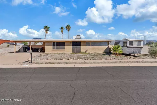 8651 E Calle Bogota, Tucson, AZ 85715