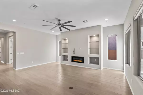 Oro Valley, AZ 85755,12883 N Geyser Valley Street