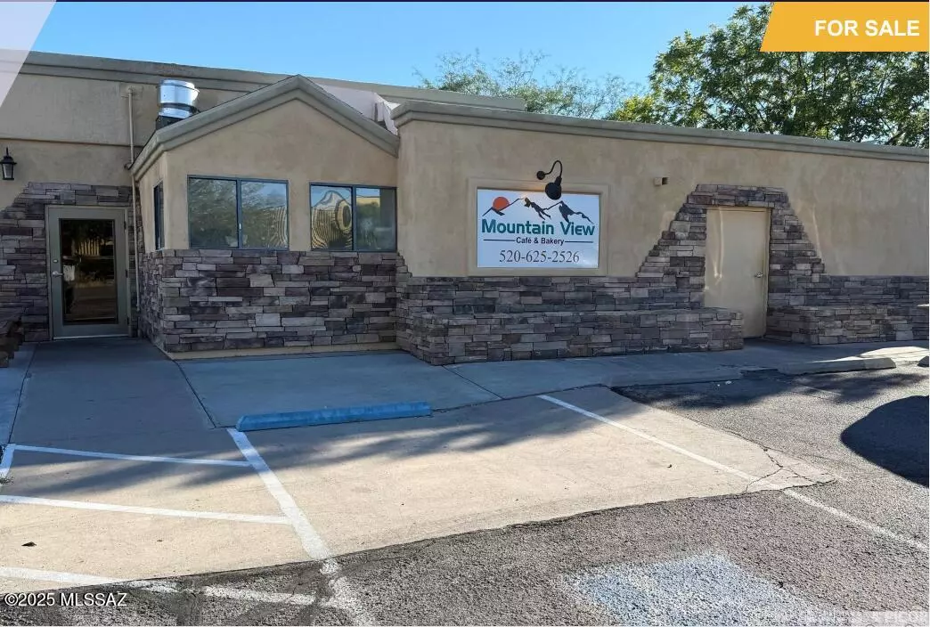 Green Valley, AZ 85614,277 W Duval Road