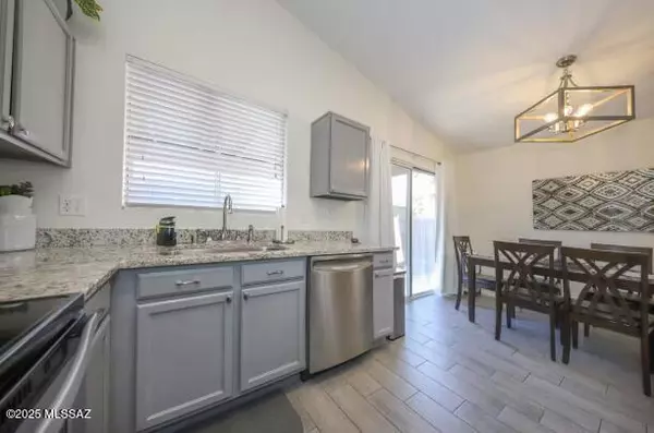 Tucson, AZ 85741,4510 W Sun Quest Street