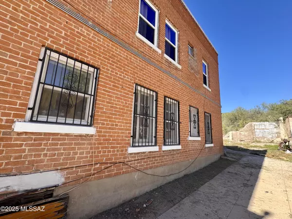 Nogales, AZ 85621,472 W Walnut Street
