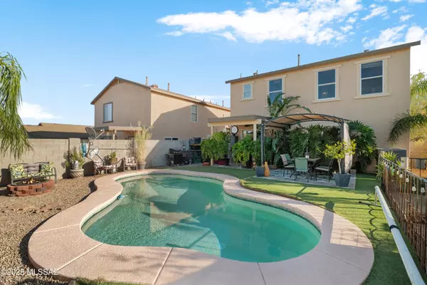 1122 W Camino Hombre Viejo, Sahuarita, AZ 85629