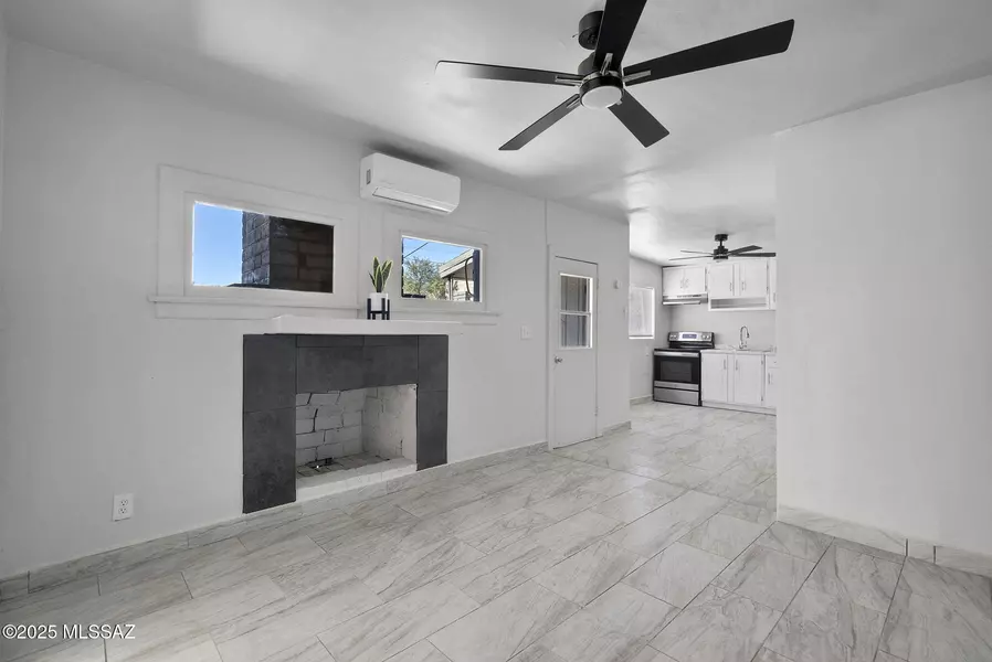 111 E Dumbauld Street, Nogales, AZ 85621