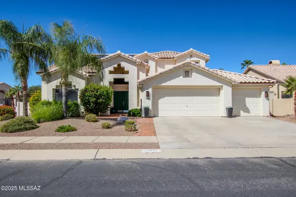 8279 N Westcliff Drive, Tucson, AZ 85743