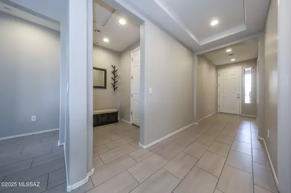 Tucson, AZ 85747,9770 S Desert Flint Drive