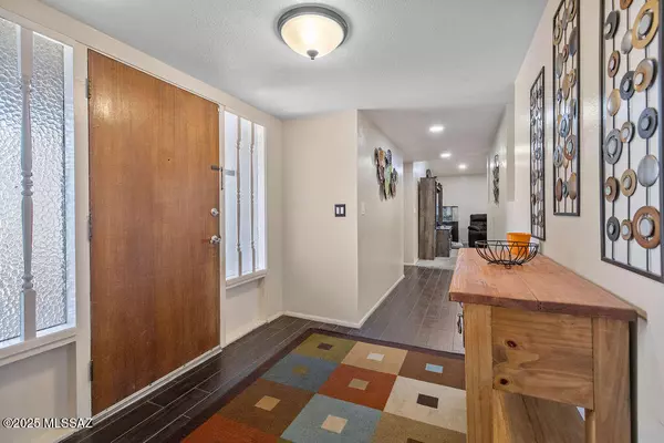 Tucson, AZ 85710,8908 E Maple Leaf Drive