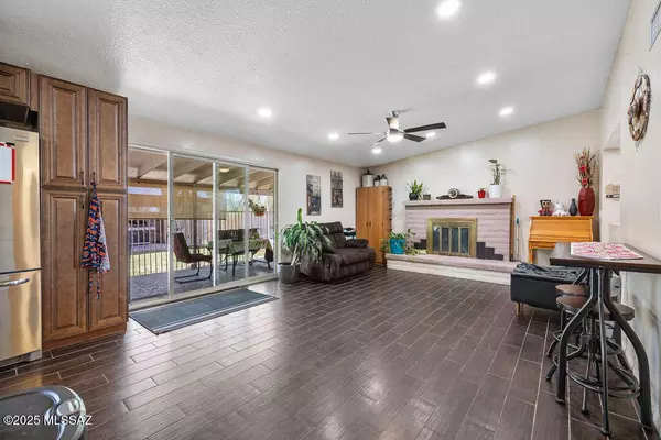 Tucson, AZ 85710,8908 E Maple Leaf Drive